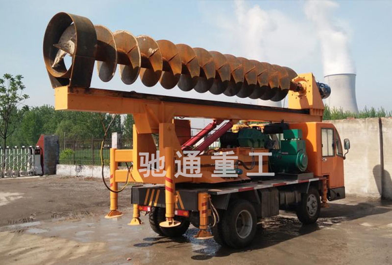 輪胎打樁機(jī)